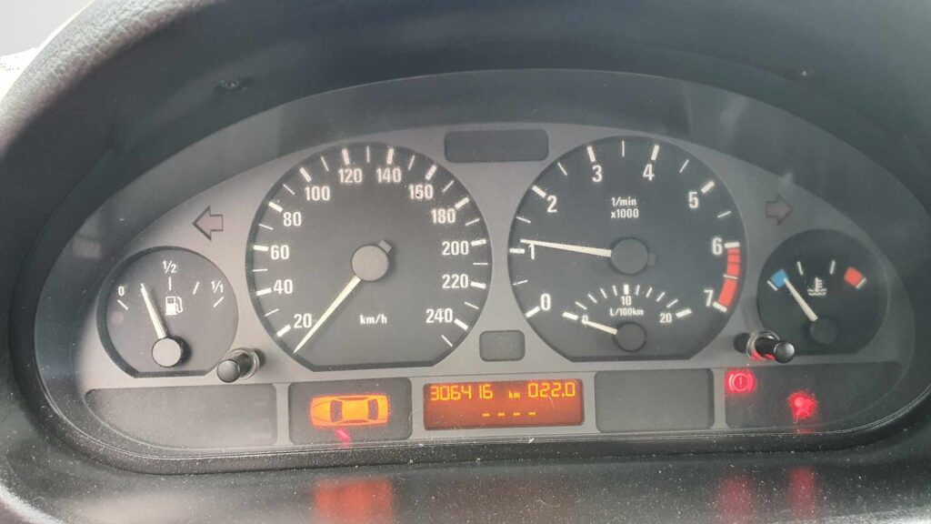 BMW 316 Compact E46 2006 - 11